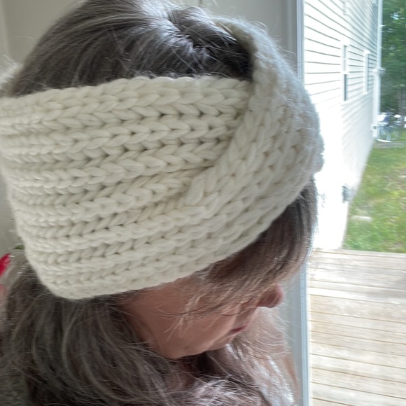 Coach Women’s Winter Headband - Picture 5 of 5